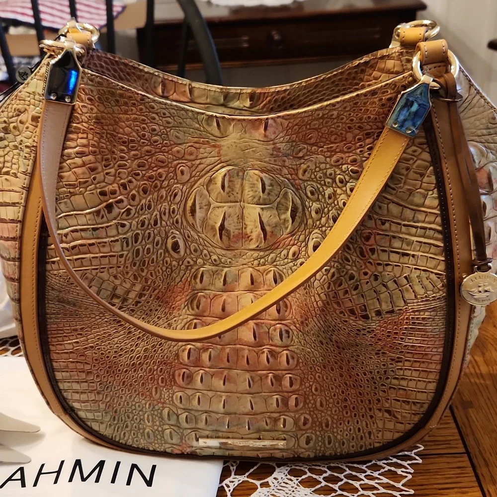 Brahmin, NWT, Women's Handbag, Cover included, Genuine Leather - Picture 8 of 14